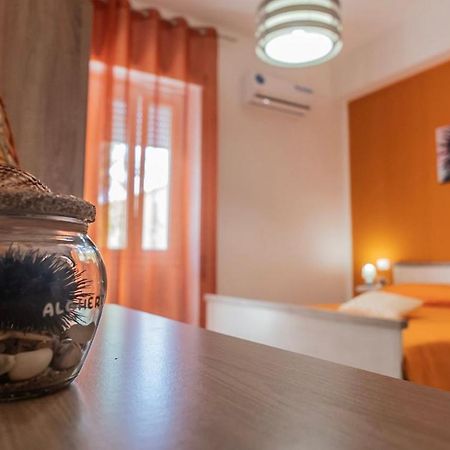 Boss Guest House Альгеро Экстерьер фото