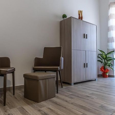 Boss Guest House Альгеро Экстерьер фото